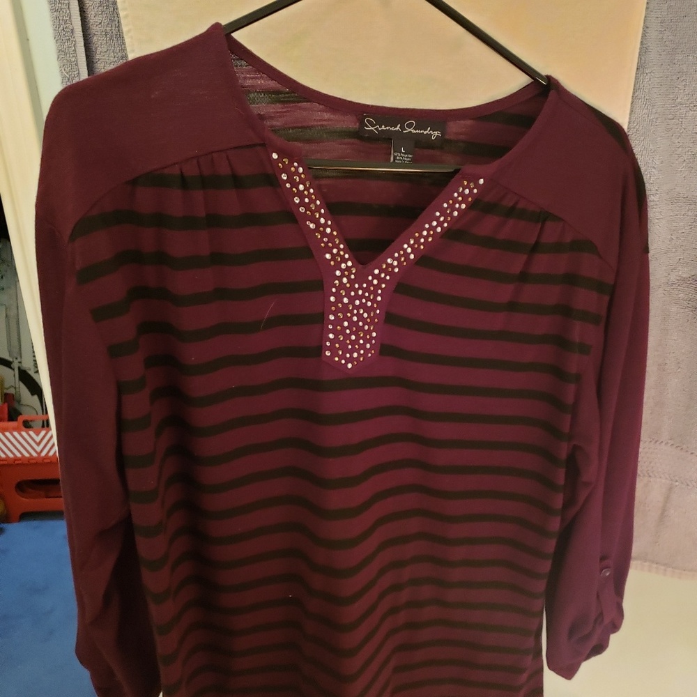 Burgandy 3 quarter sleeve shirt